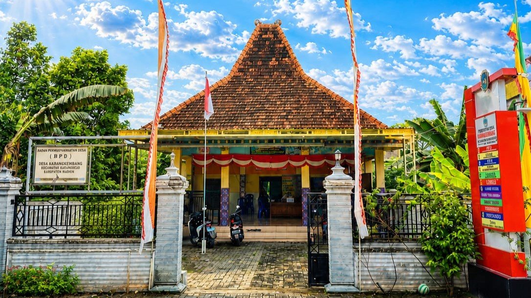 Balai Desa Karangkembang